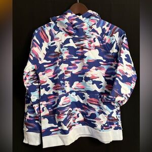 Under Armour Girls Camo Hoodie (Size YXL)